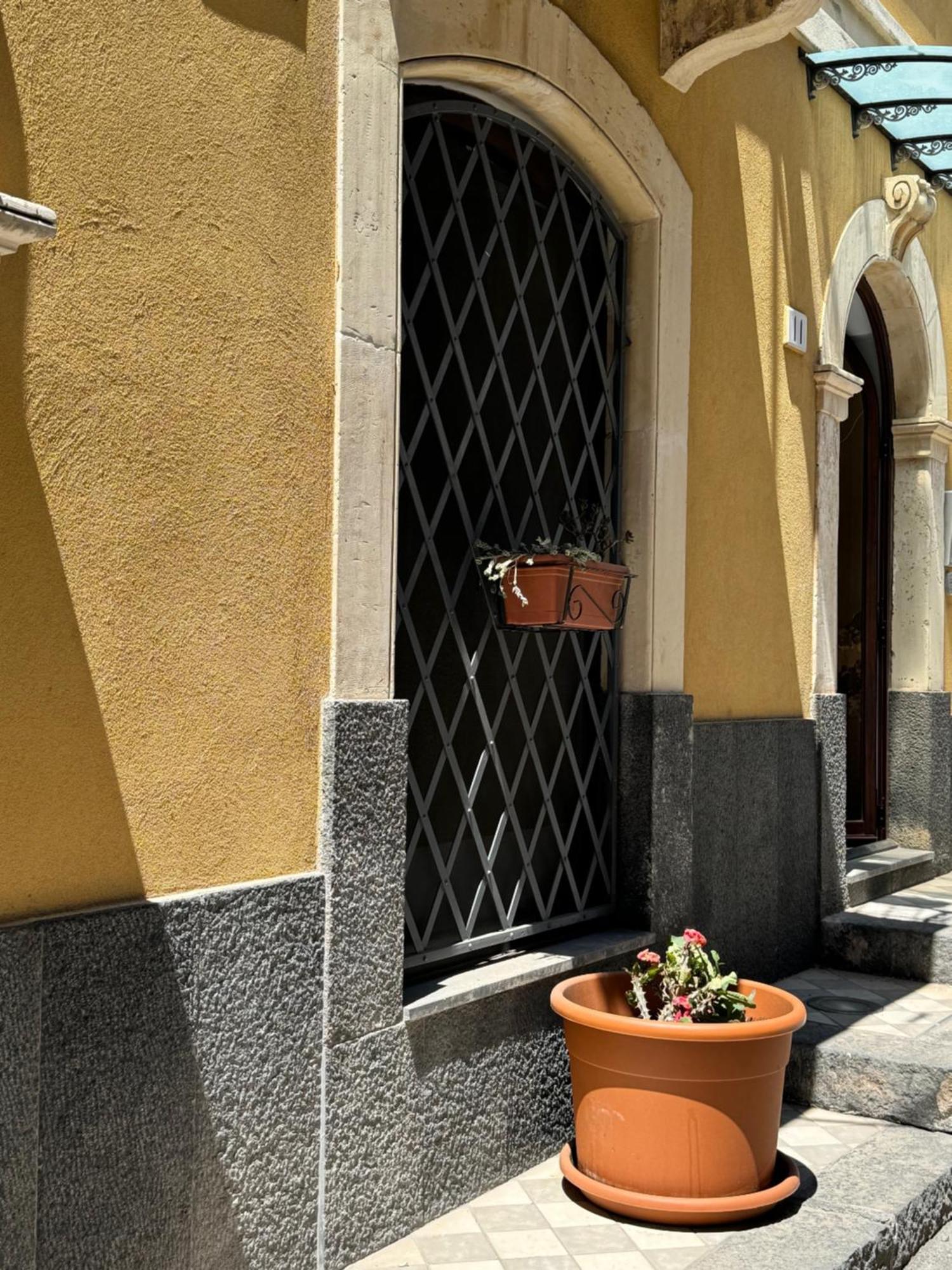 Dimora Delle Sciare - Centro Storico Apartment Catania Exterior photo